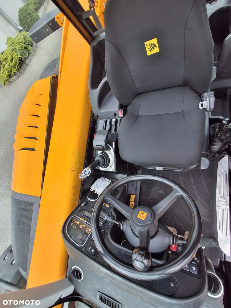JCB 536 - 60 AGRI - 11