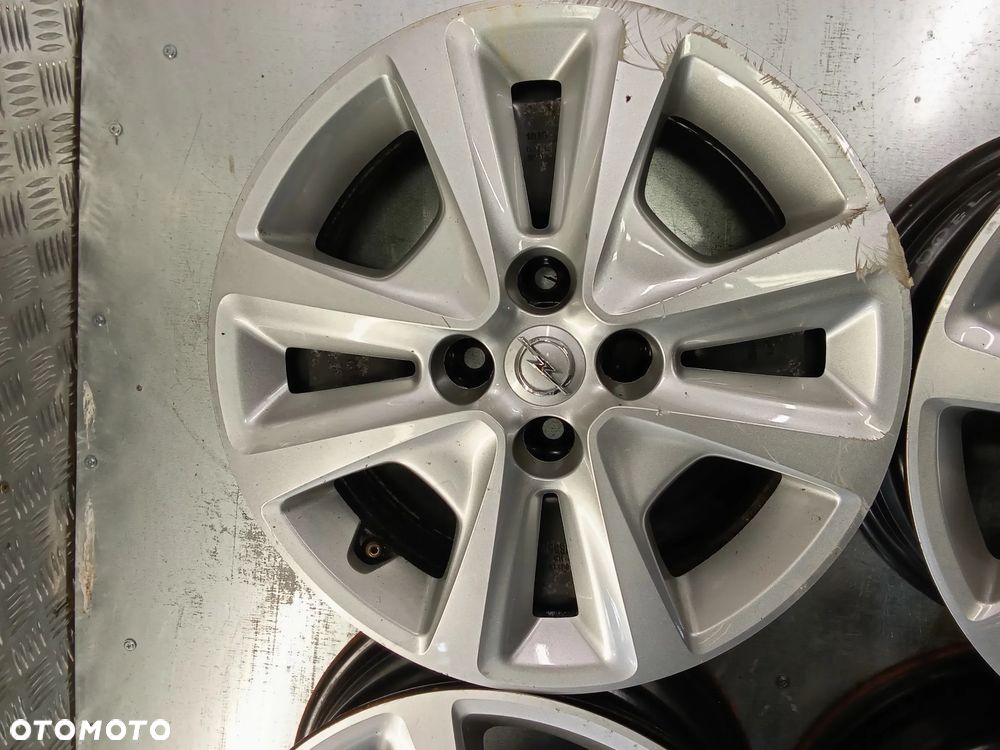Felgi strukturalne Opel Adam Corsa D E Karl 6Jx15 et39 4x100 - 3