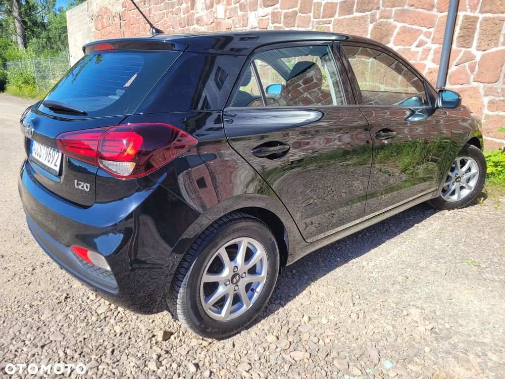 Hyundai i20 blue 1.2 Classic - 14