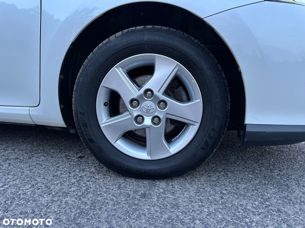 Toyota Auris Hybrid 135 Prestige - 11