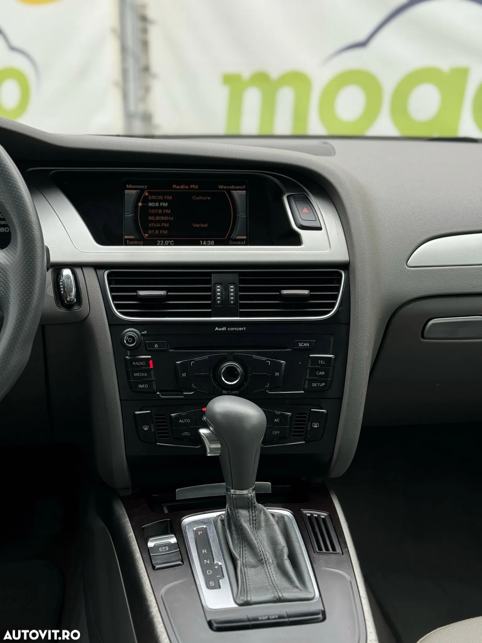 Audi A4 2.0 TDI Multitronic Avant - 32