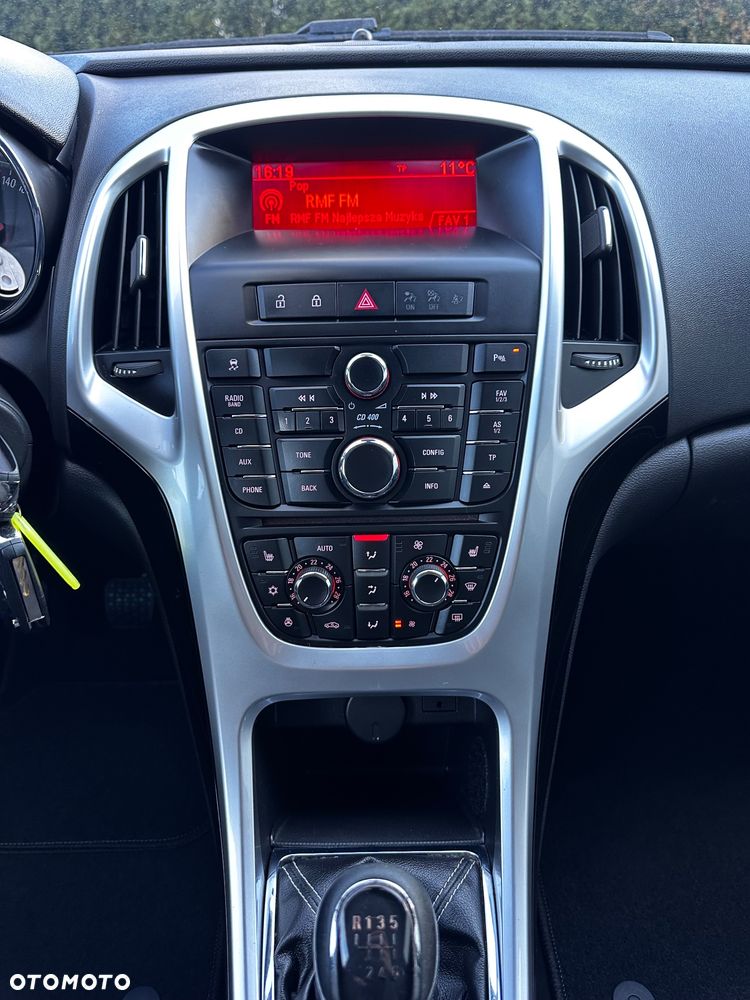 Opel Astra 1.6 Turbo Innovation - 32