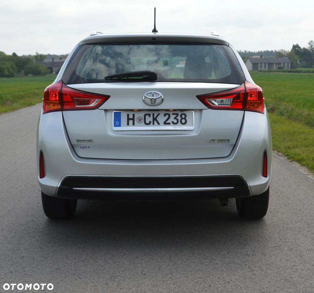Toyota Auris - 4