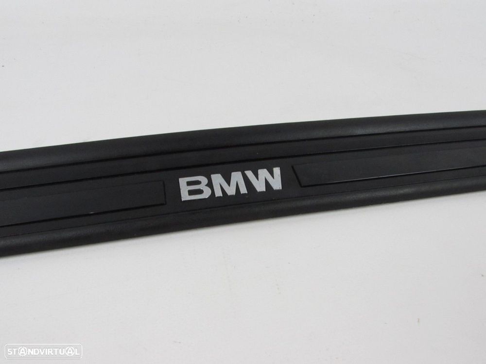 Rodapé da Embaladeira Direito Usado / Original BMW 1 Convertible (E88) 514771778... - 2