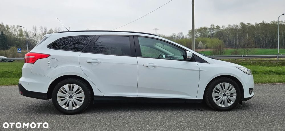 Ford Focus 1.6 TDCi DPF Start-Stopp-System SYNC Edition - 7