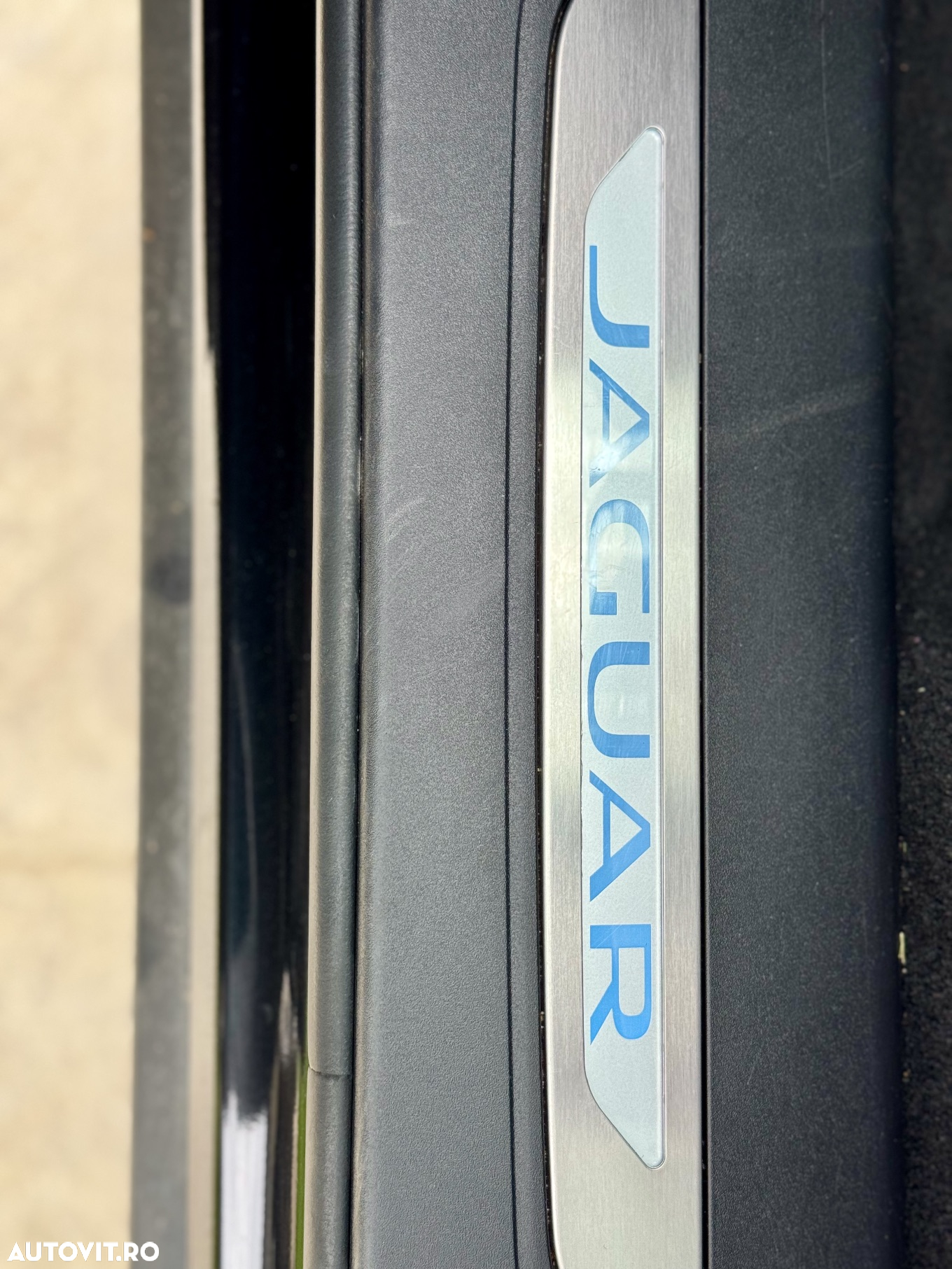 Jaguar F-Pace 20d AWD Aut. R-Sport - 13