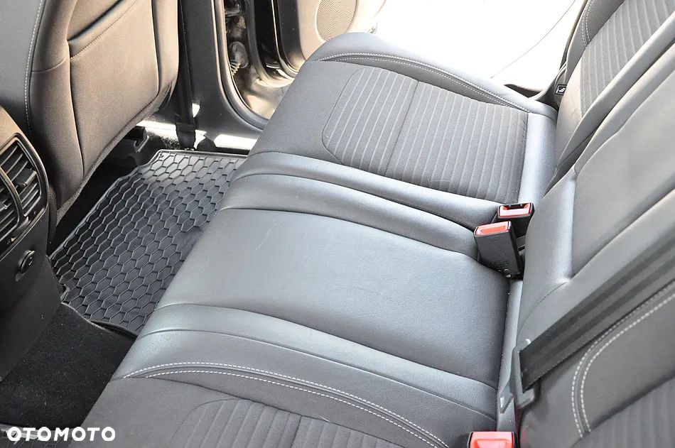 Ford Kuga - 23