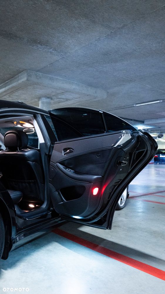 Mercedes-Benz CLS 63 AMG 7G-TRONIC - 33