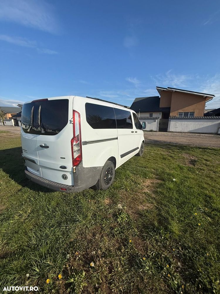 Ford Transit custom 8+1 - 16