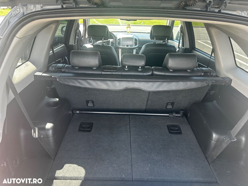 Chevrolet Captiva 2.2D AWD 7 locuri LTZ black leather - 8