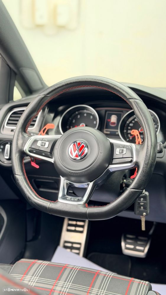 VW Golf 2.0 TSi GTi DSG - 13