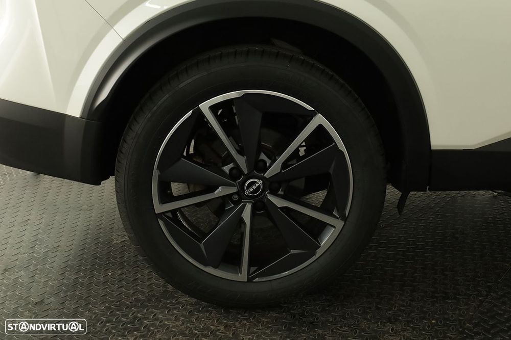 Nissan Qashqai 1.3 DIG-T Tekna Xtronic - 4