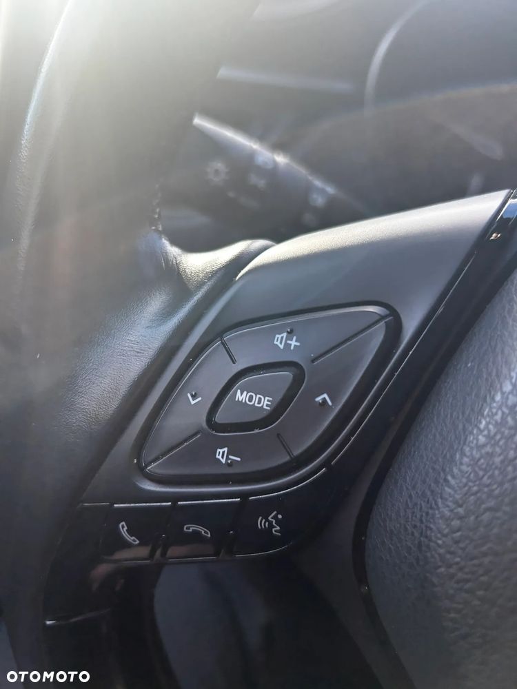 Toyota C-HR 1.2 T Premium - 10