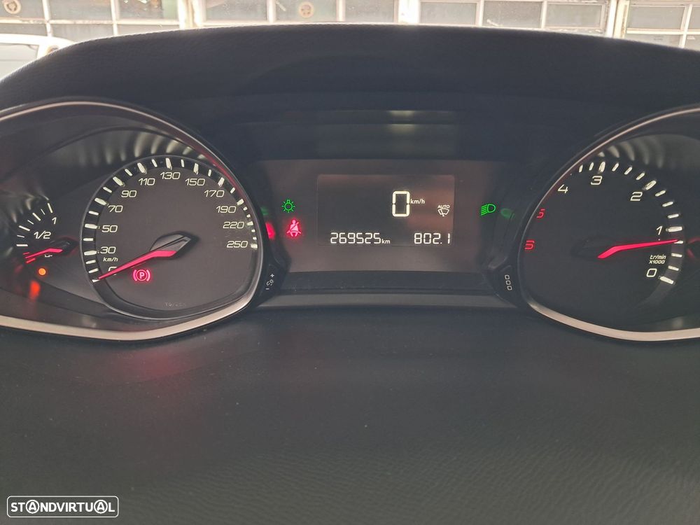 Peugeot 308 SW 1.6 BlueHDi Allure - 4