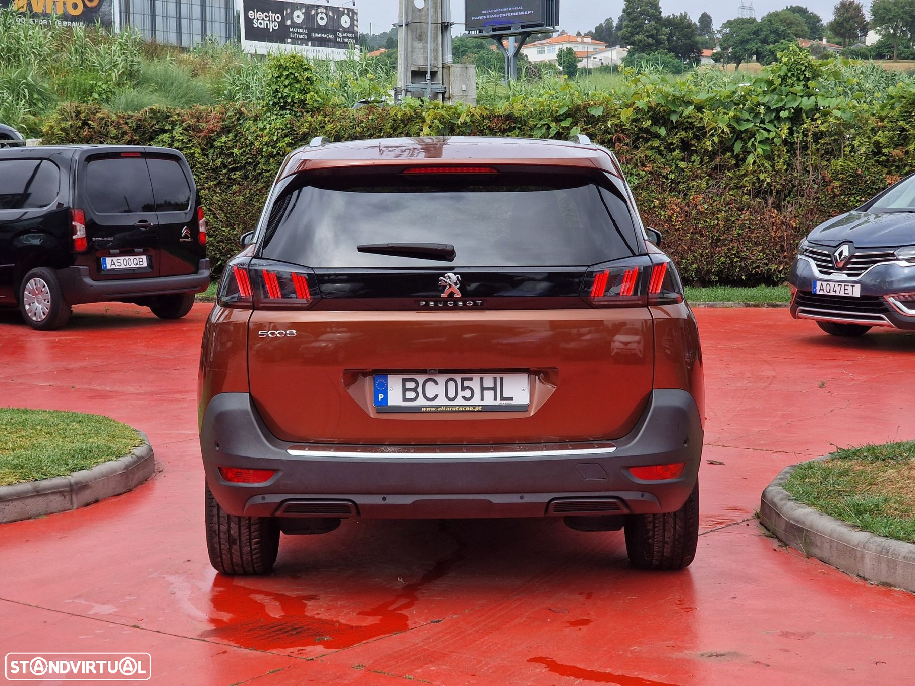 Peugeot 5008 1.5 BlueHDi Allure EAT8 - 5