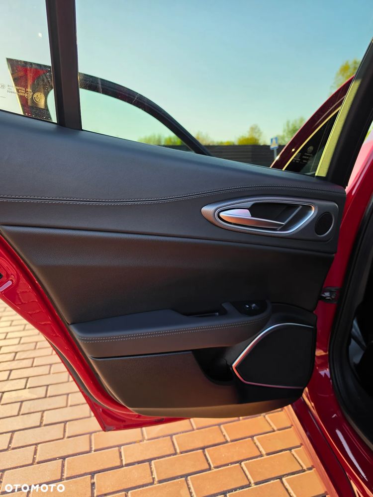 Alfa Romeo Giulia 2.0 Turbo Veloce Q4 - 19