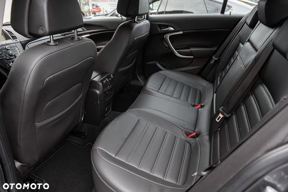 Opel Insignia 2.0 CDTI ecoFLEX Business Cosmo - 24