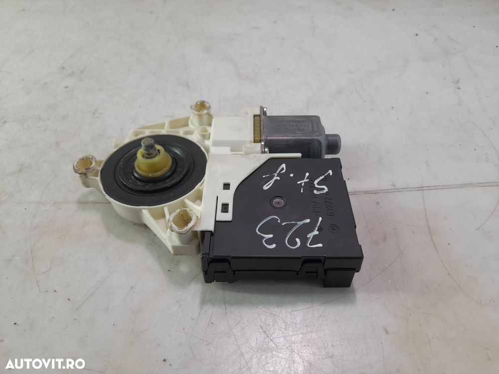 Motoras geam stanga fata 1k4837401t Volkswagen VW Golf 5 [2003 - 2009 - 1