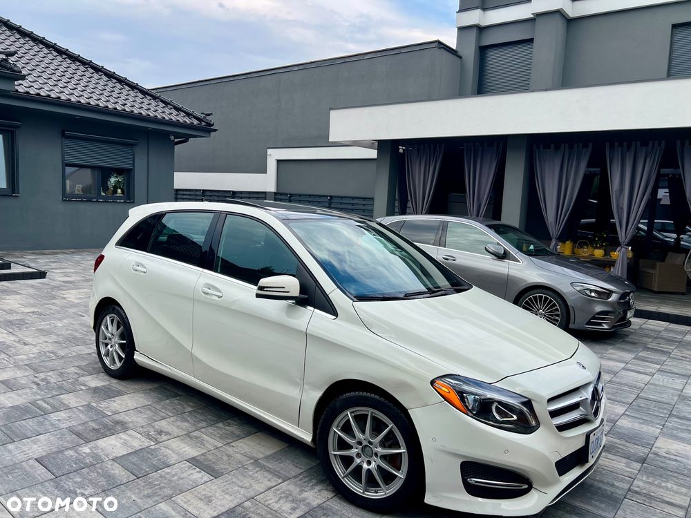 Mercedes-Benz Klasa B 250 4-Matic Style - 28