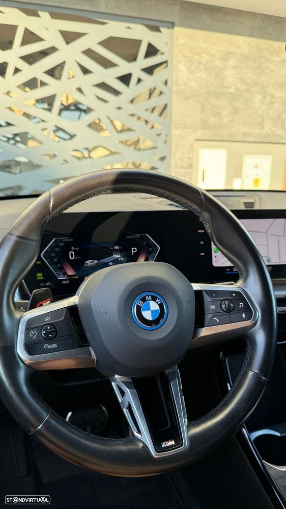 BMW iX1 xDrive30 Pack Desportivo M - 10