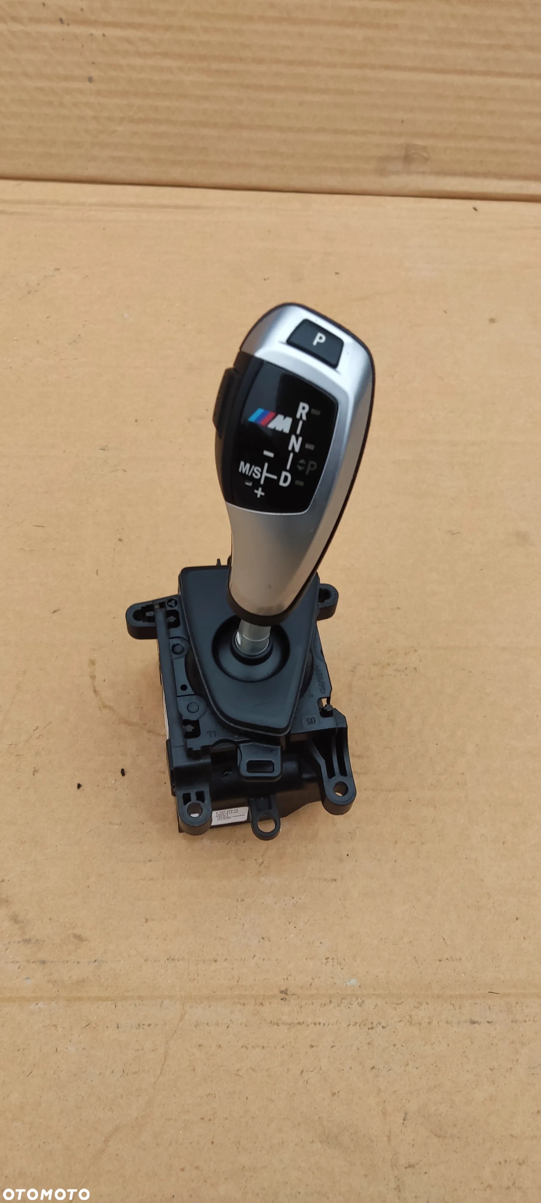 BMW F20 M PAKIET LEWAREK WYBIERAK GAŁKA ZMIANY BIEGÓW 9260968-03 - 1