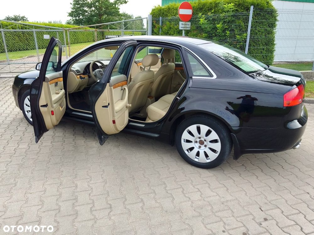 Audi A4 Limousine - 5