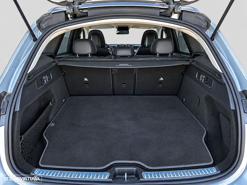 Mercedes-Benz GLC 300 e 4Matic 9G-TRONIC Avantgarde Advanced - 27