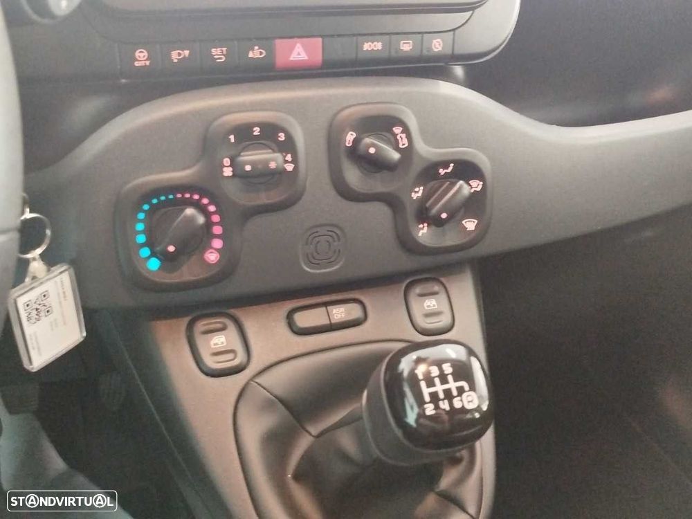Fiat Panda 1.0 Hybrid City Life — fotografia 11