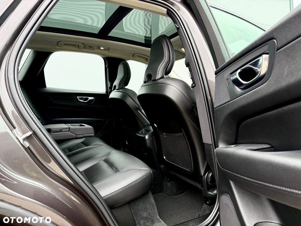 Volvo XC 60 B4 D Geartronic Inscription - 34