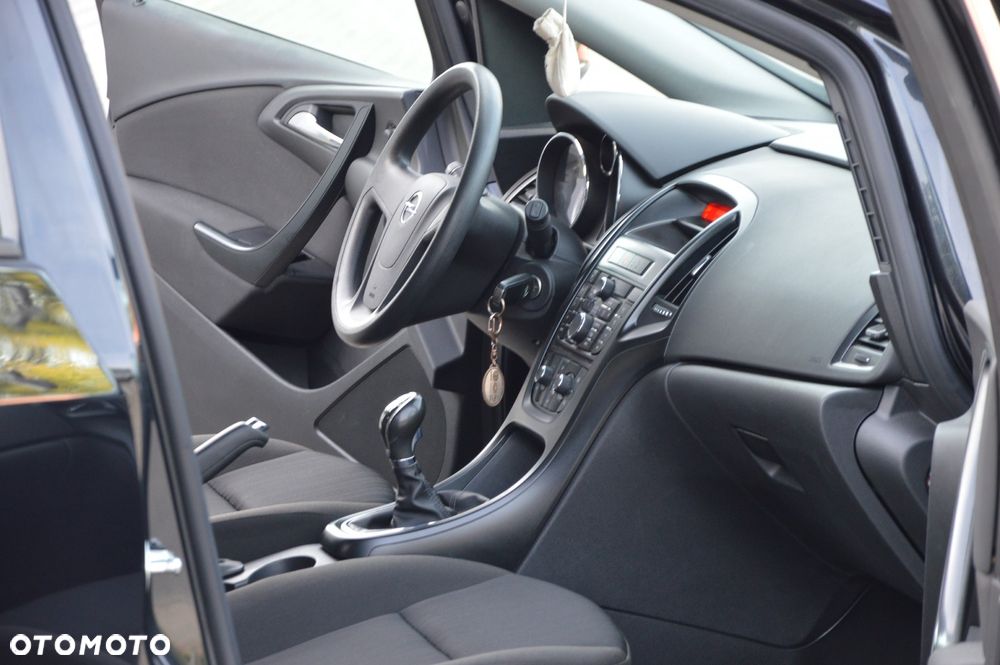 Opel Astra 1.4 Enjoy - 31
