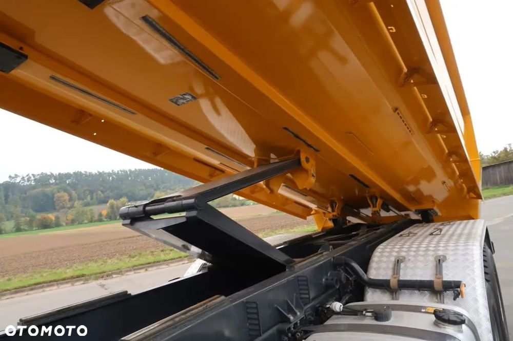 Mercedes-Benz Arocs 3251 / 8x4 / Wywrotka Meiller 3- stronna /  Euro 6d / Przebieg: 215 600 km - 5