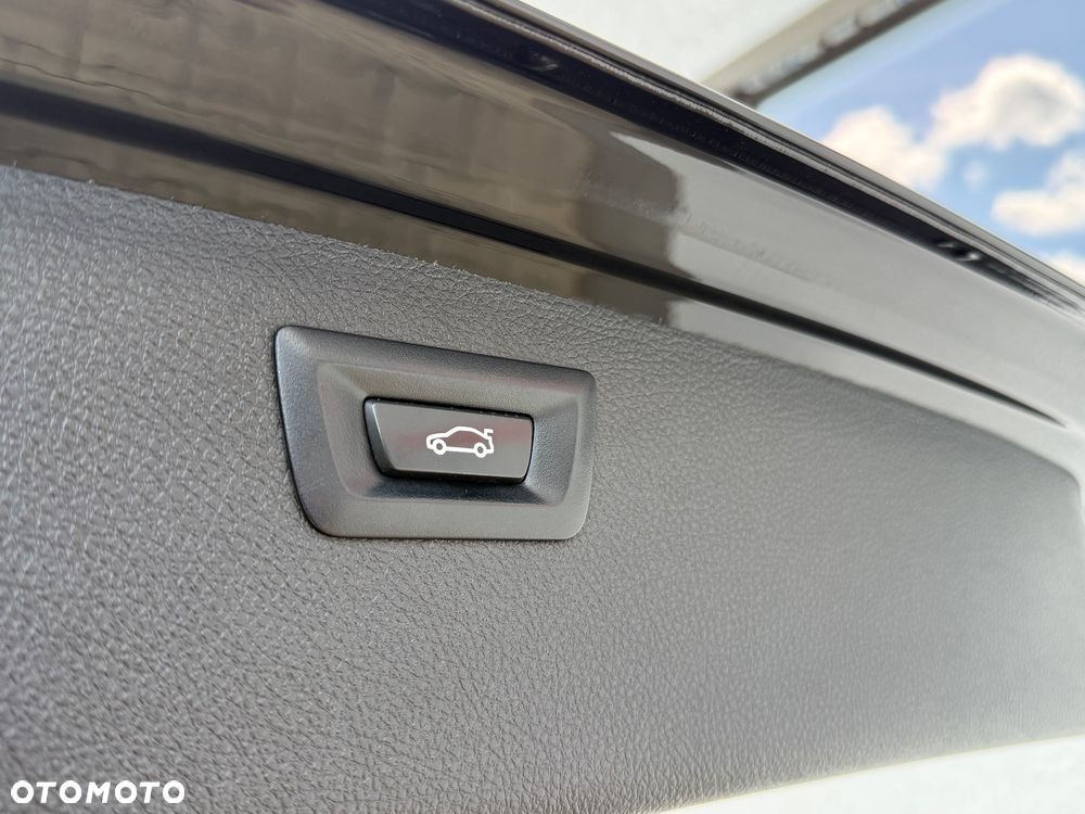 BMW Seria 3 325d Sport Line Shadow - 20