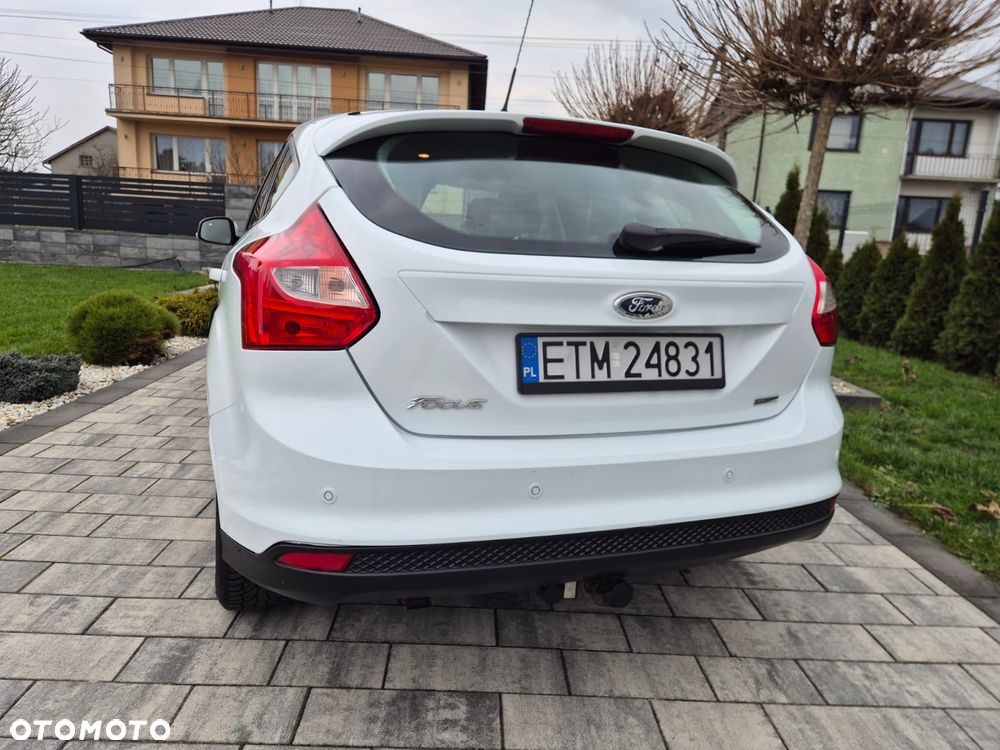 Ford Focus 1.6 TDCi DPF Start-Stopp-System SYNC Edition - 5