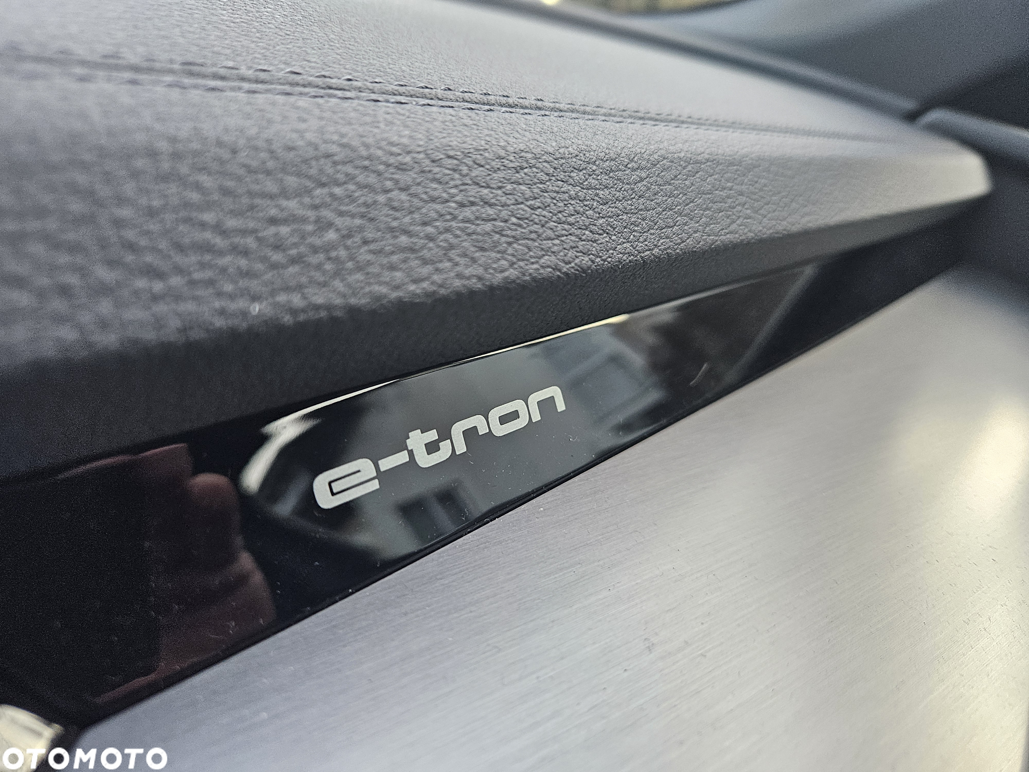 Audi e-tron 50 quattro S line - 28