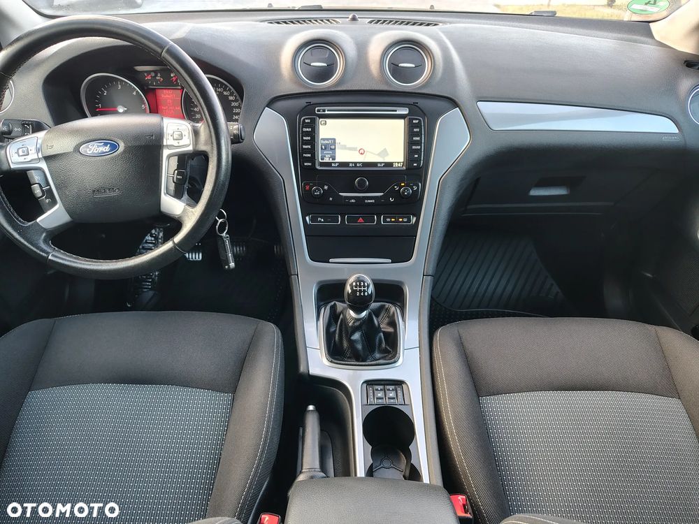 Ford Mondeo 2.0 TDCi Business Edition - 23