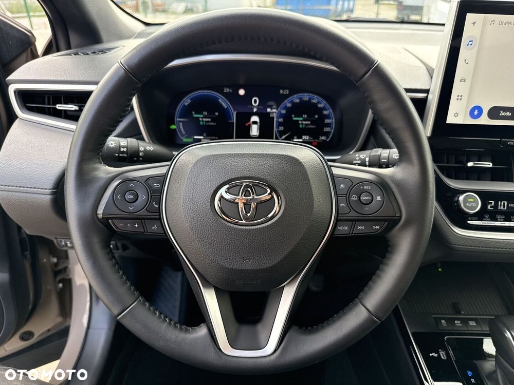 Toyota Corolla Cross - 14