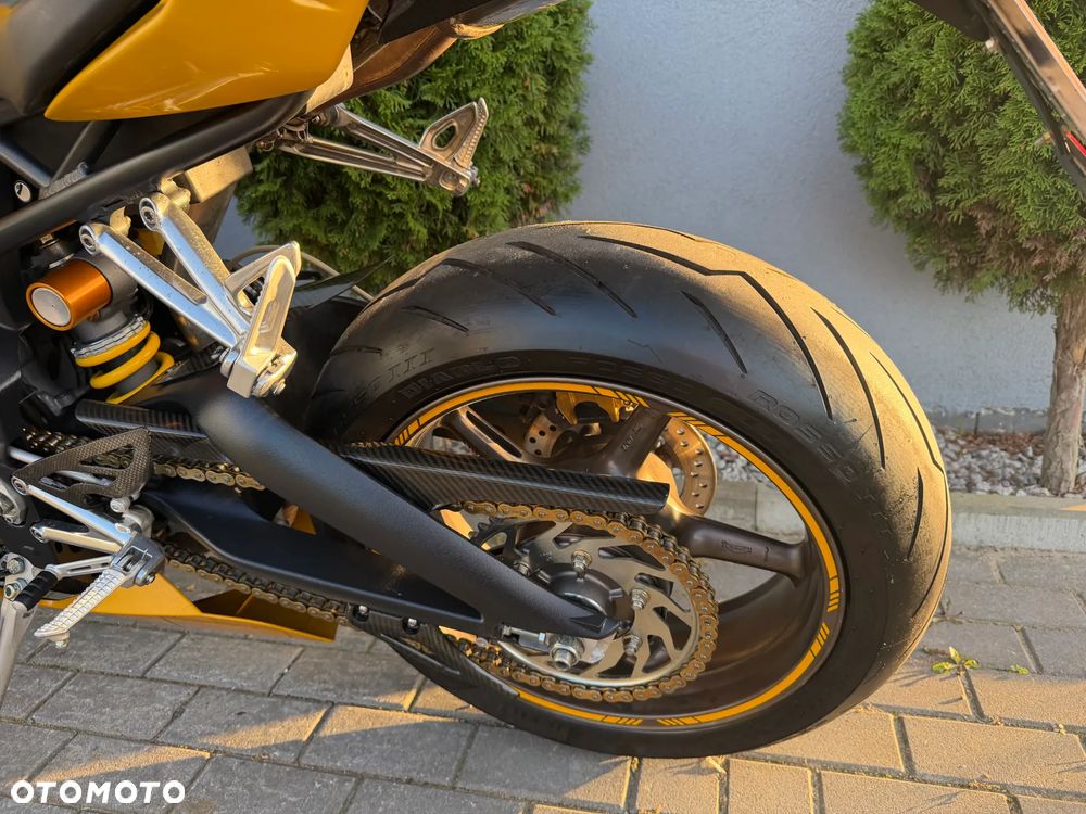 Triumph Daytona - 32