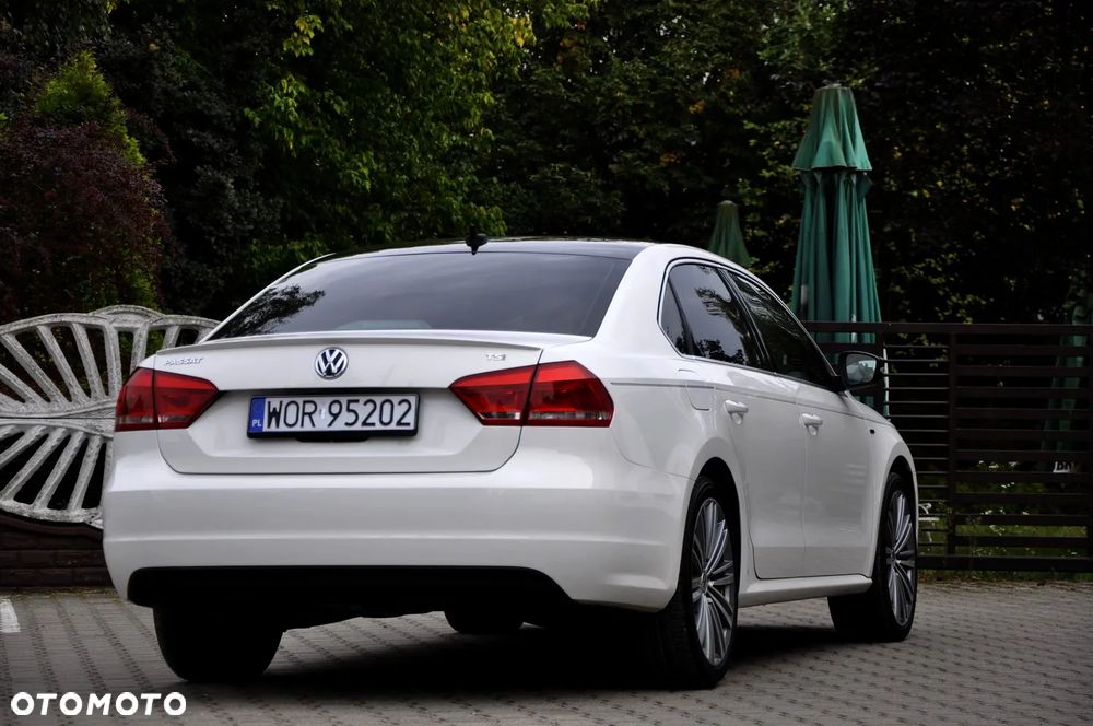 Volkswagen Passat - 16