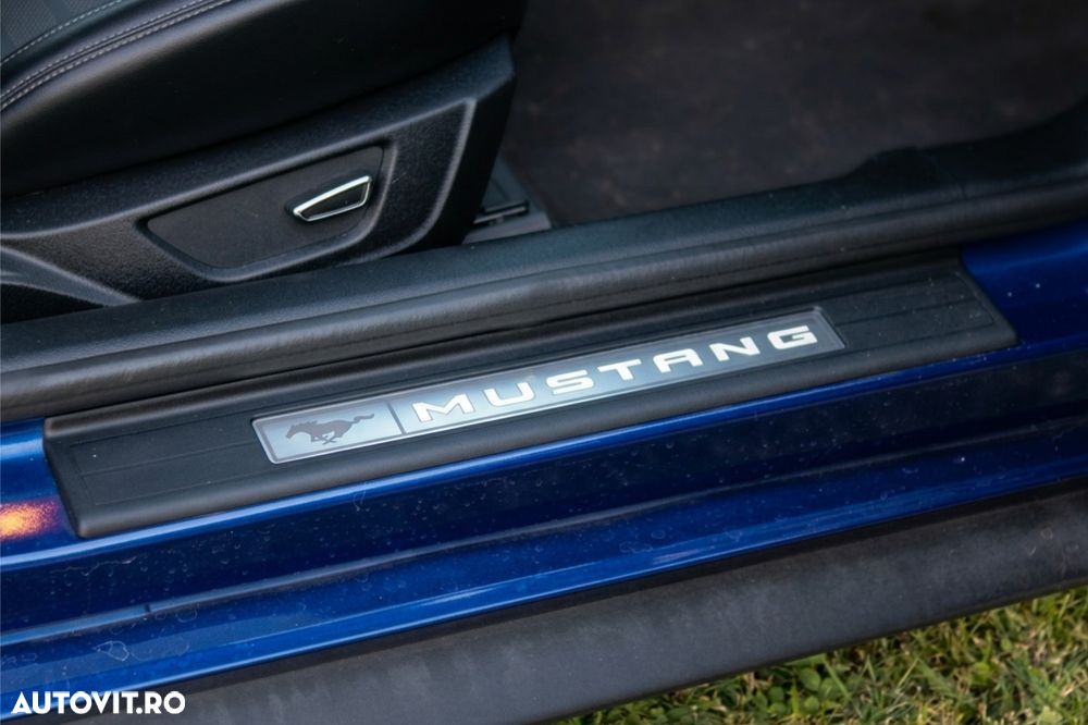 Ford Mustang - 6