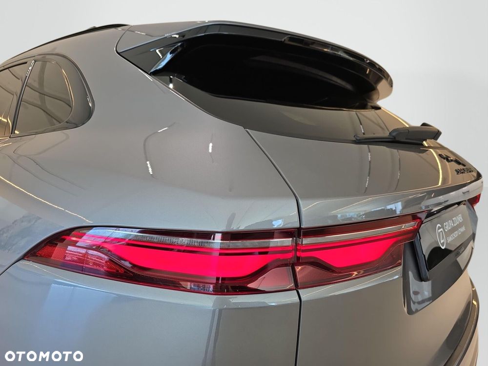 Jaguar F-Pace 2.0 D200 mHEV AWD R-Dynamic SE - 33