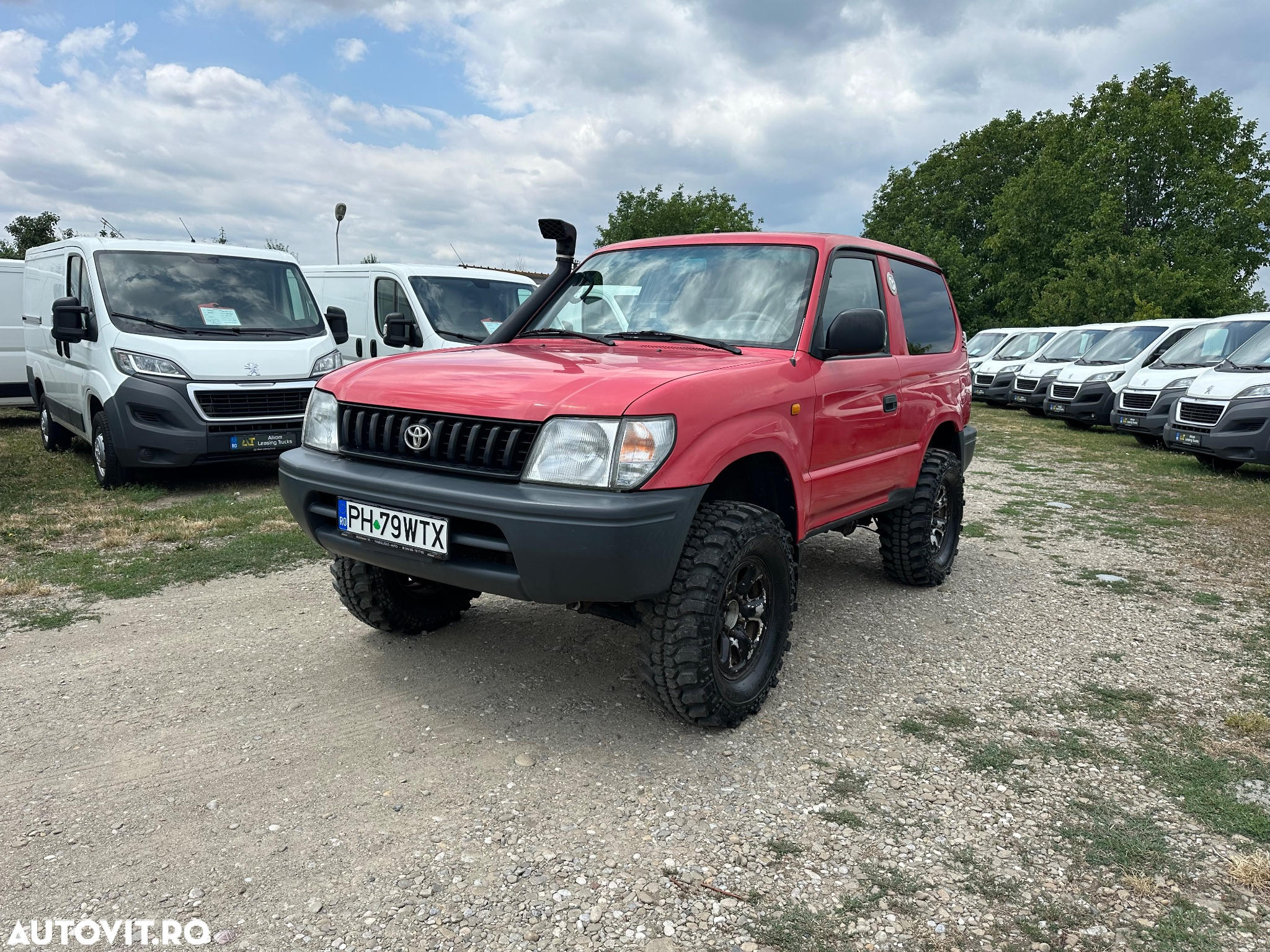 Toyota Land Cruiser - 2