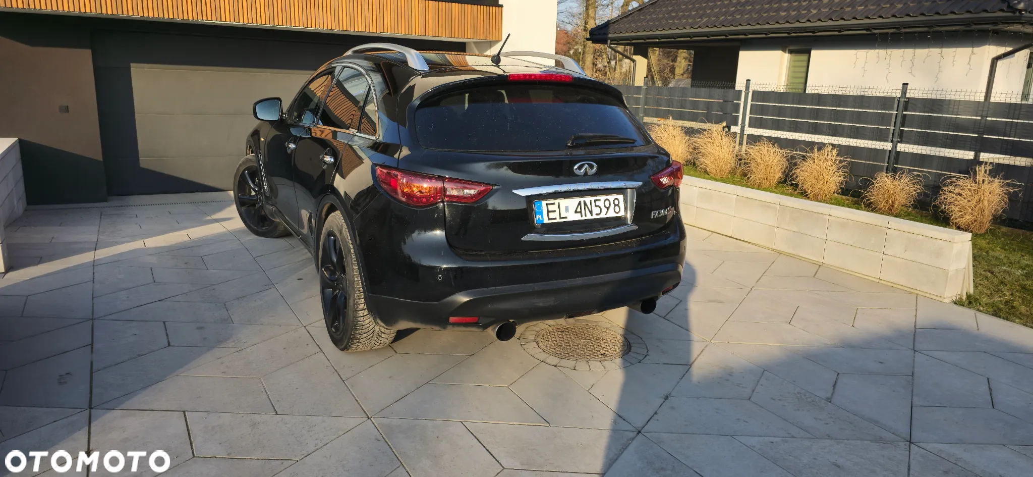 Infiniti FX FX30d AWD GT Premium - 2