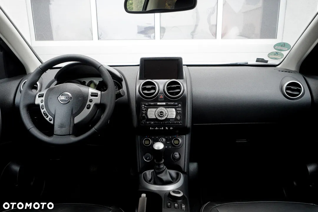 Nissan Qashqai 2.0 4x4 Tekna - 37