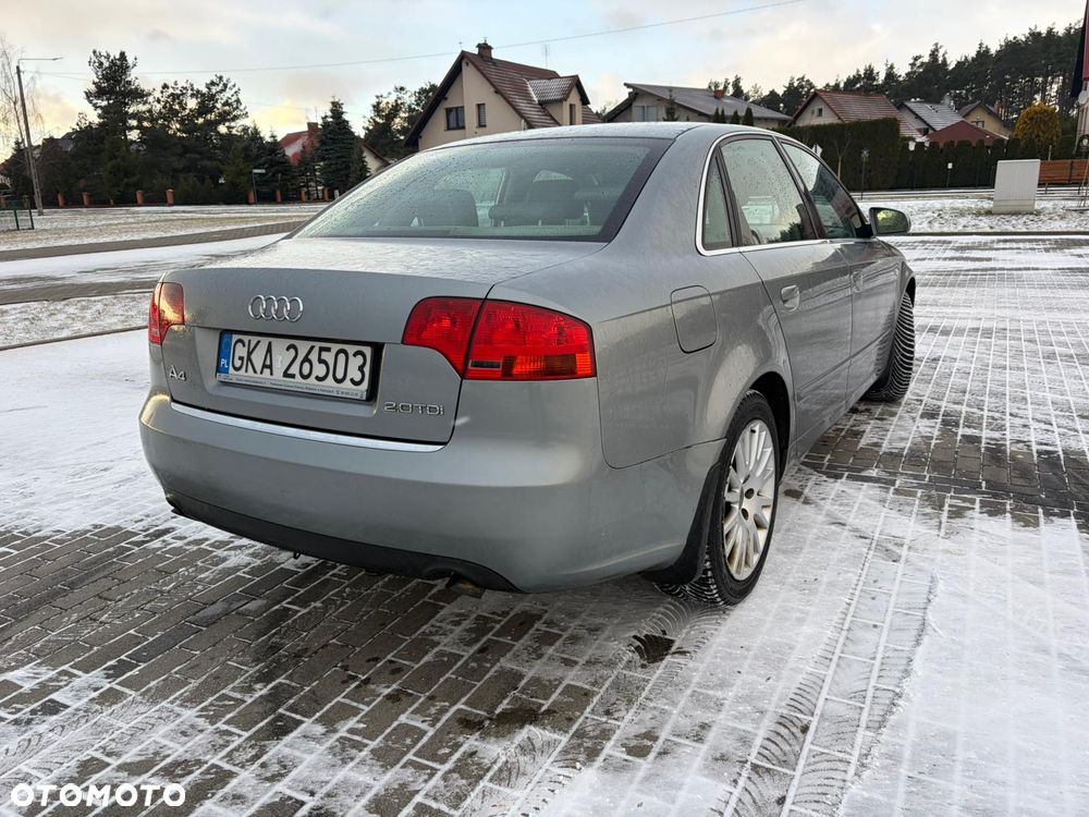 Audi A4 Limousine 2.0 TDI DPF Attraction - 1