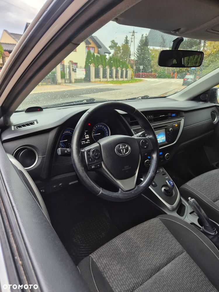 Toyota Auris 1.8 HSD Luna - 16