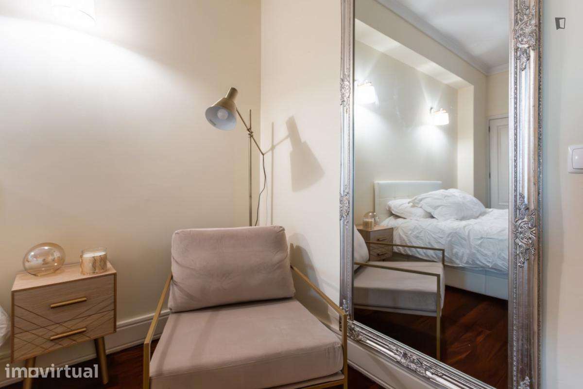 Quarto - localizado em Roma-Areeiro Lisbon - Grande imagem: 5/28