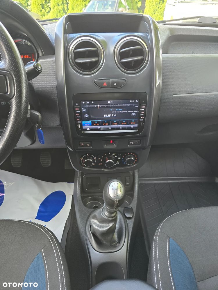 Dacia Duster TCe 125 4x2 Celebration - 4