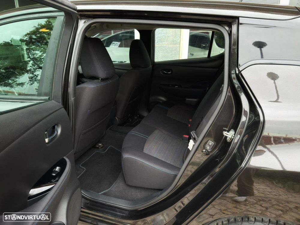 Nissan Leaf Acenta - 23