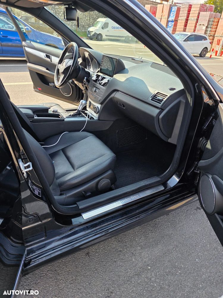 Mercedes-Benz C 320 CDI 7G-TRONIC Avantgarde DPF Sport Edition + - 7