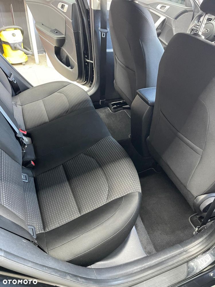 Kia Ceed 1.0 T-GDI OPF Edition 7 - 30